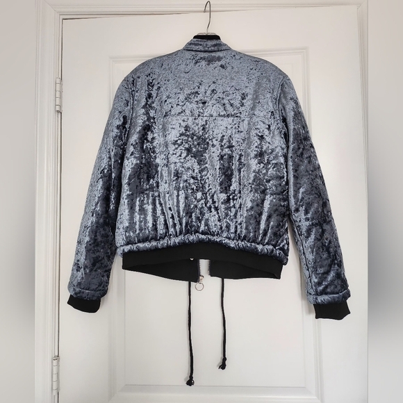Ci Sono Light Blue Velvet Bomber Jacket size Small - Picture 2 of 4